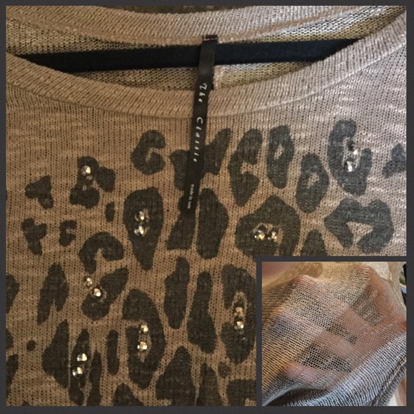 High Low Dolman Sleeve Top w Smoky Rhinestones - Picture 3 of 4