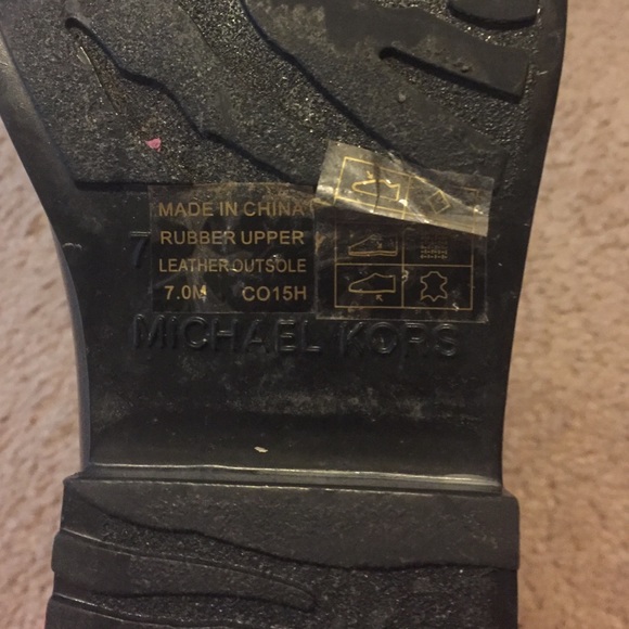 Micheal Kors Rain Boots - Picture 2 of 3