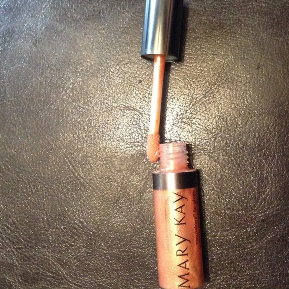 Mary Kay lipgloss