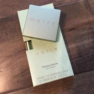 Mally Beauty Effortless Airbrush Eye Shadow