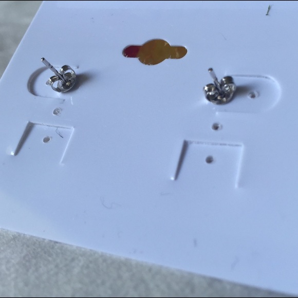 NWT Jardin Spike Silver Tone Earrings - Picture 4 of 4