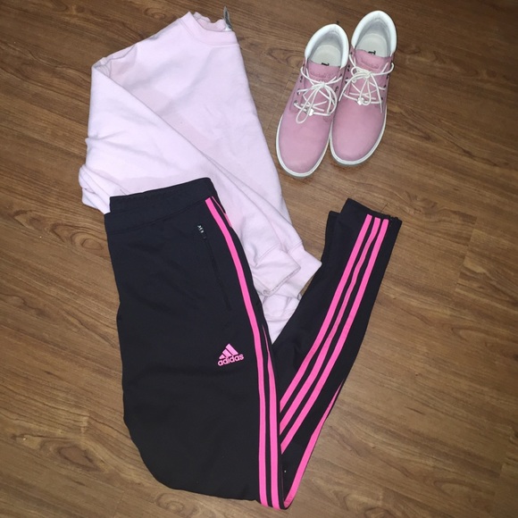 ❌SOLD❌Pink Adidas Tiro 13