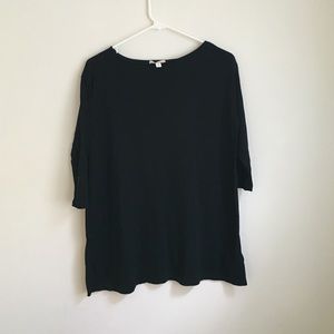 GAP Maternity black tee