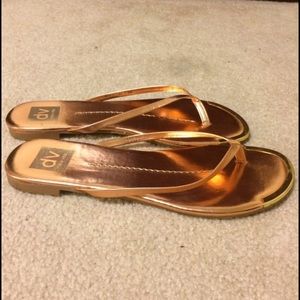 Dolce Vita Shoes - Rose gold flip flops Dolce Vita Shoes - Rose gold flip flops