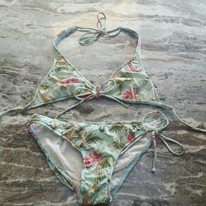 Roxy bikini set