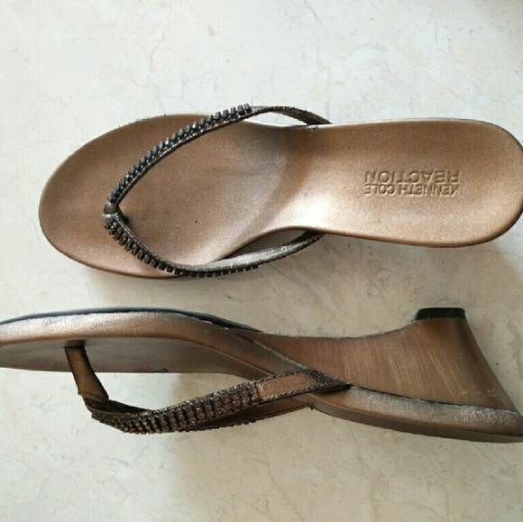 Kenneth Cole Reaction wedge sandals