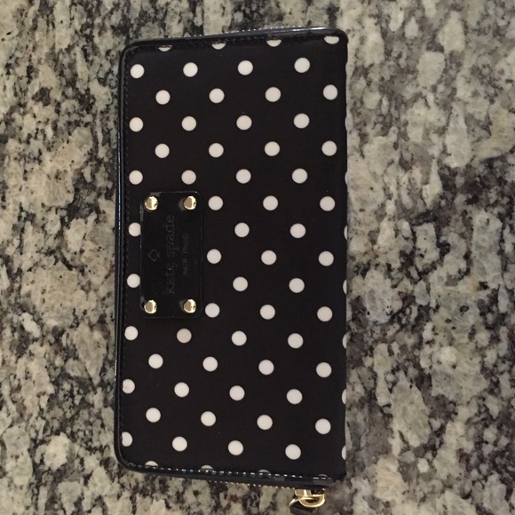 Kate spade wallet - Picture 1 of 3