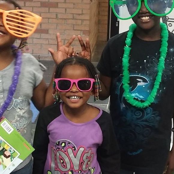 Meet your Posher, Angelicewicia - Picture 1 of 1