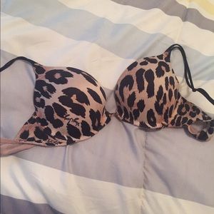 VS very sexy bra 36B