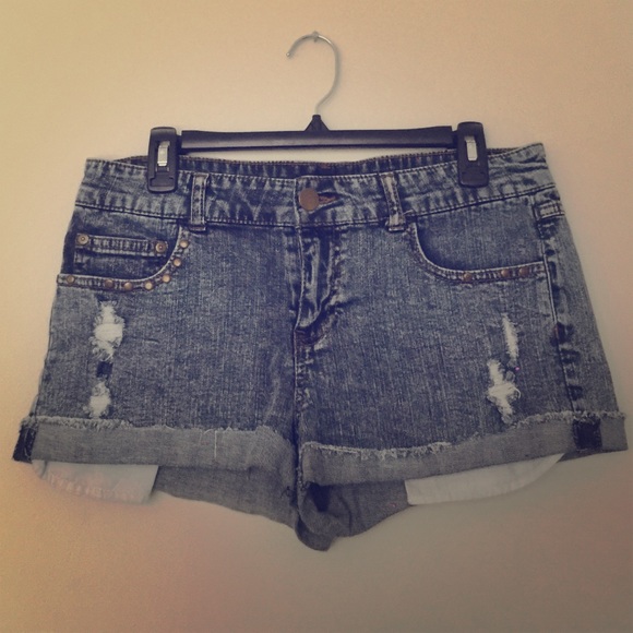 Denim shorts - Picture 1 of 2