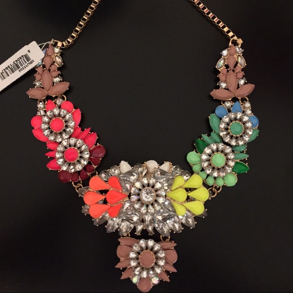 BP. Multicolor necklace