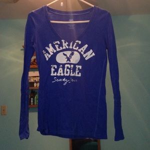 Long sleeve v neck American Eagle shirt