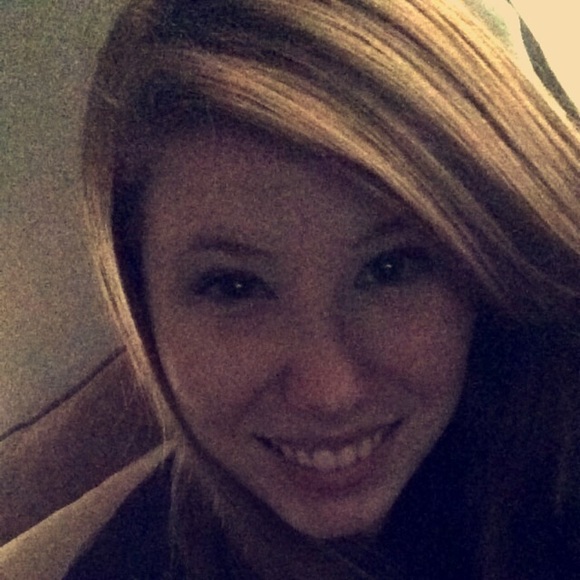 Meet your Posher, Halle