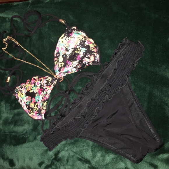 👙 Super Cute Sofia Bikini ⚡️Flash SALE⚡️ Xs