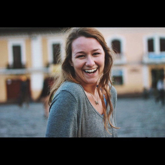 Meet your Posher, Melanie