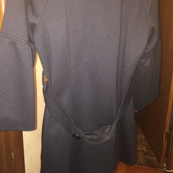 Half sleeve thin trench coat - Picture 4 of 4