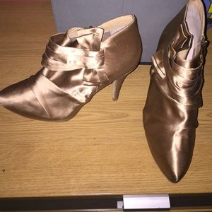 Gold Heels with bow