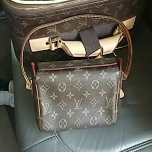 Louis vuitton shoulder bag