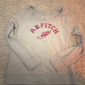 Medium Abercrombie & Fitch distressed stretch long