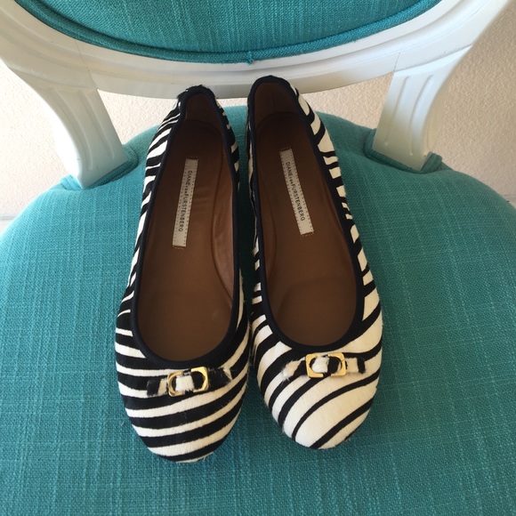 Diane Von Furstenberg zebra print flats - Picture 2 of 4