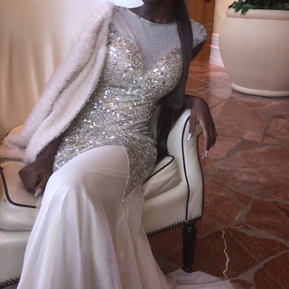 PRIMAVERA COUTURE DRESS - Picture 2 of 3