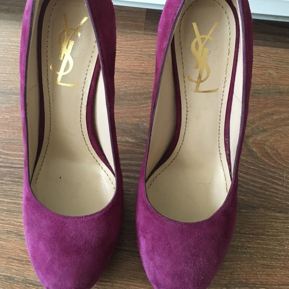 Yves Saint Laurent tribtoo purple suede pumps - Picture 2 of 4