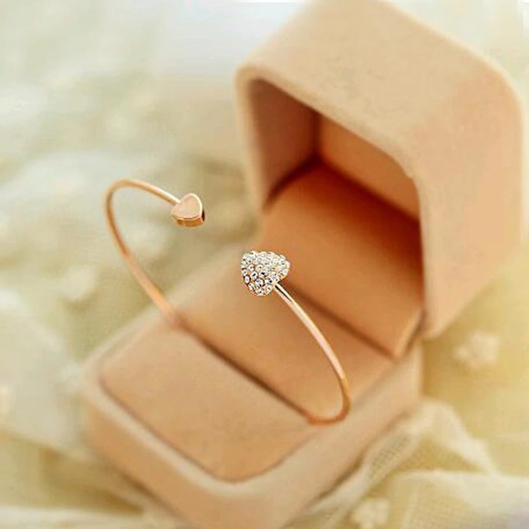 💟Gold Double Heart Bracelet💟 (avail in Silver) - Picture 2 of 3