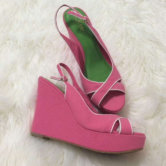 Lilly's pink platform