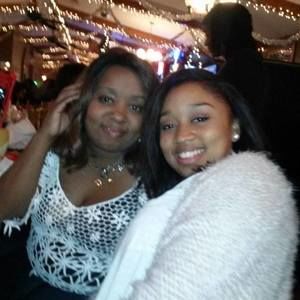 Meet your Posher, Seandra