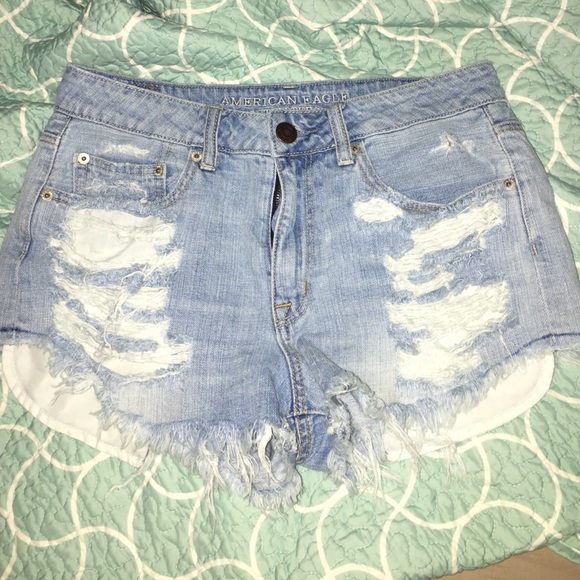 Hi-Waisted American Eagle Shorts!