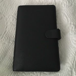 Filofax saffiano black compact planner 2016