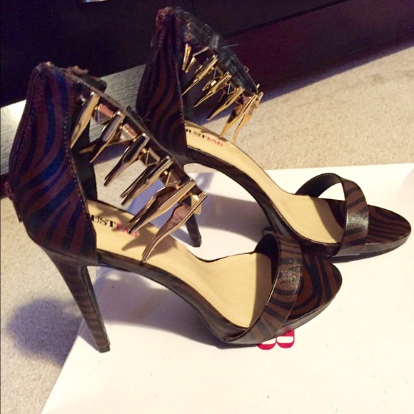 Black and Brown heels from Just Fab - Picture 1 of 3