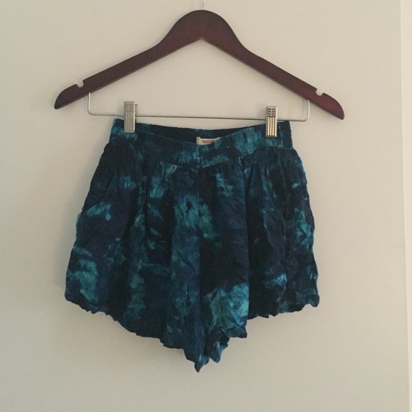 Boho tie dye blue shorts from Mossimo - Picture 2 of 3