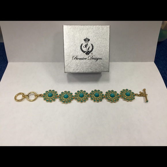 Dahlia bracelet
