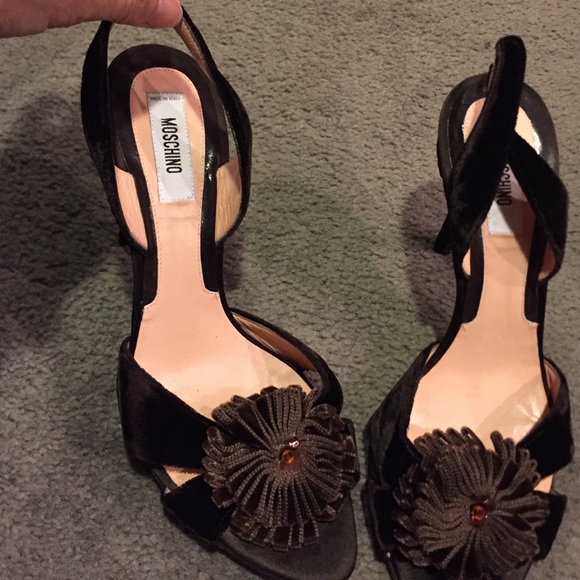 Moschino brown velour sling back stilettos - Picture 2 of 4