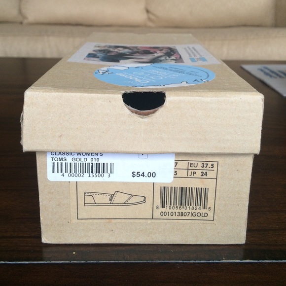 TOMS - Picture 3 of 4