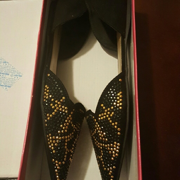 Black and gold beaded Flats