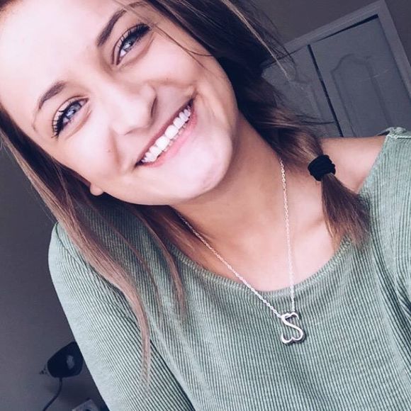 Meet your Posher, Malina