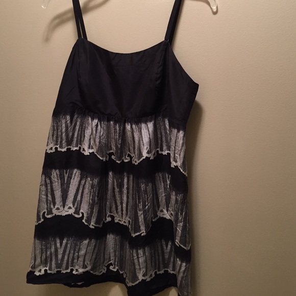 CAbi Style #729 Dazzle Cami Tunic top 100% Silk