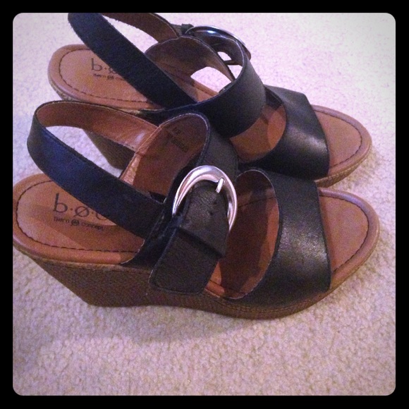 b.o.c leather wedge sandals 8M