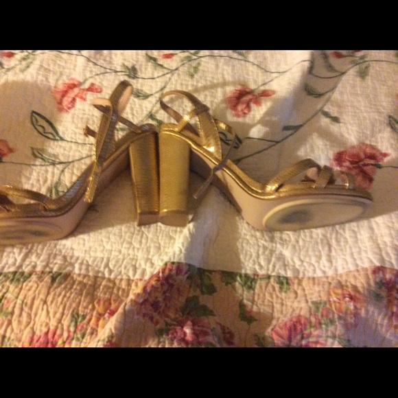 Gold Sandals - Picture 2 of 4