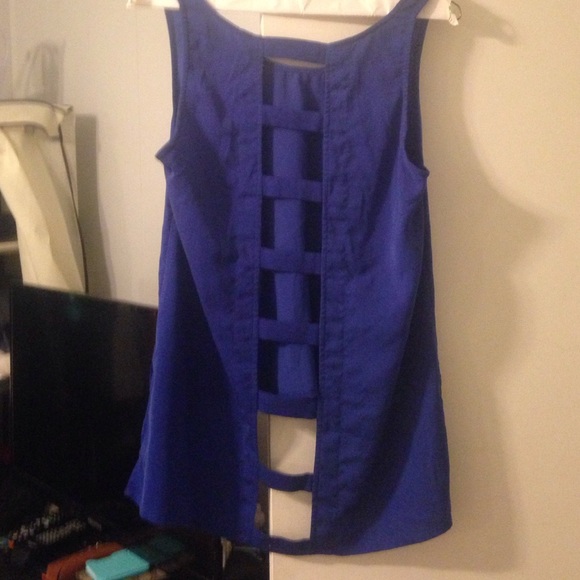 Blue Top - Picture 2 of 2