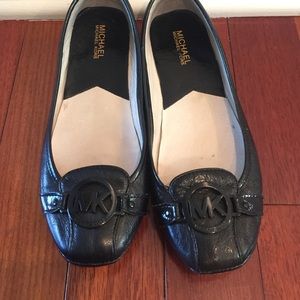 Micheal Kors flats
