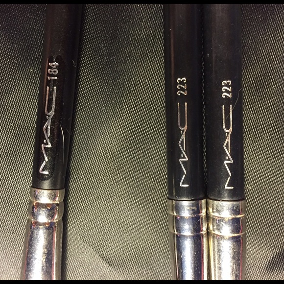 Re these fake? I need your help!!