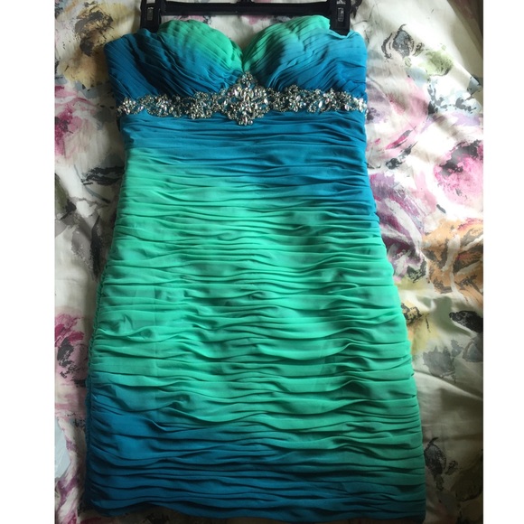 Mini dress