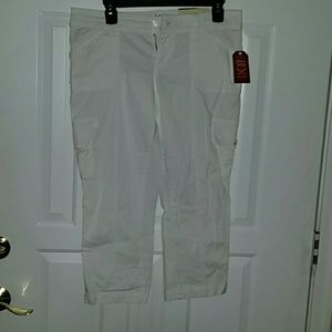 Faded Glory Cargo Capris NWT