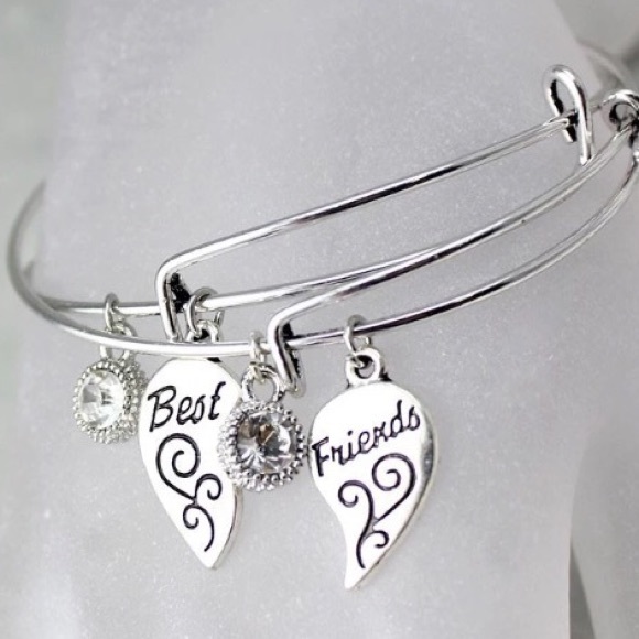 Jewelry - ⭐️•last pair•! Best friend charm bracelets