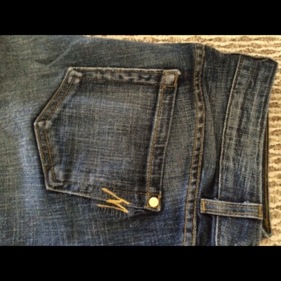 Marciano Jeans 👖 - Picture 3 of 4
