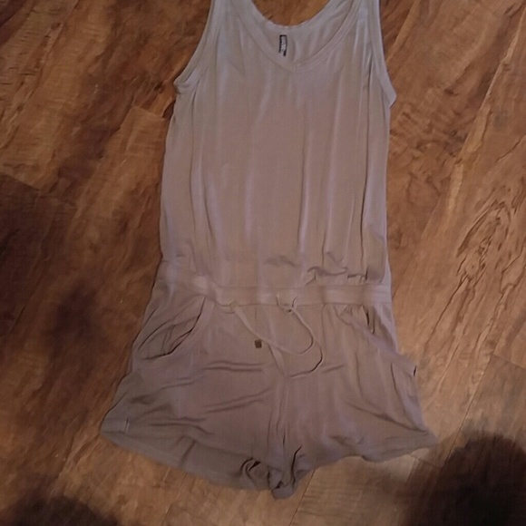slate grey small vs romper