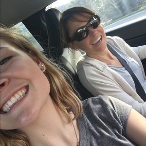 Meet your Posher, Lori